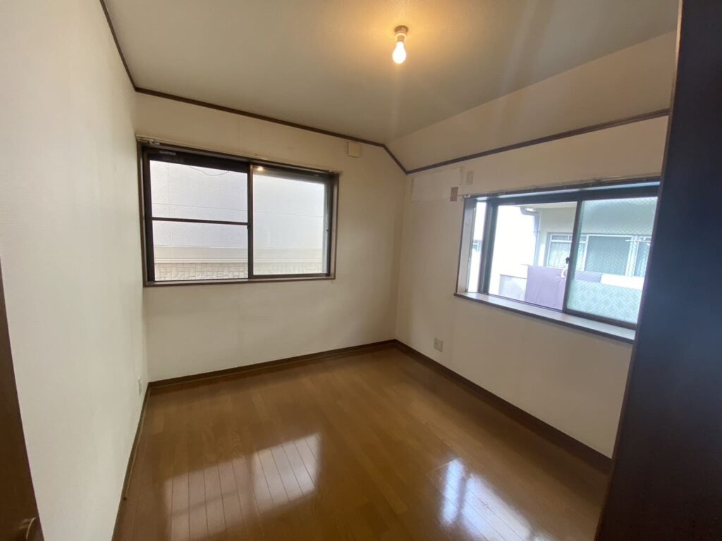 東京都足立区＿居室クロス交換前