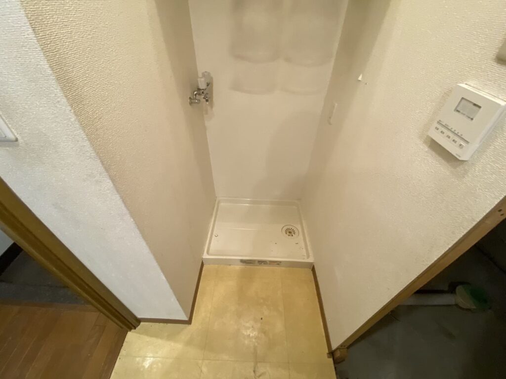 東京都新宿区＿防水パン交換前
