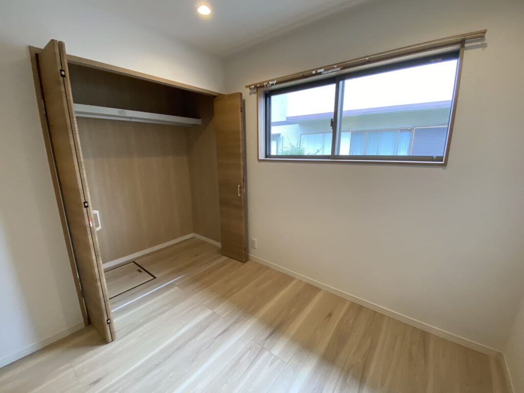 千葉県市川市＿押入れ中段設置前①