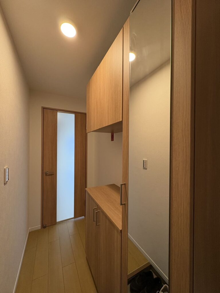 千葉市花見川区＿玄関工事後②