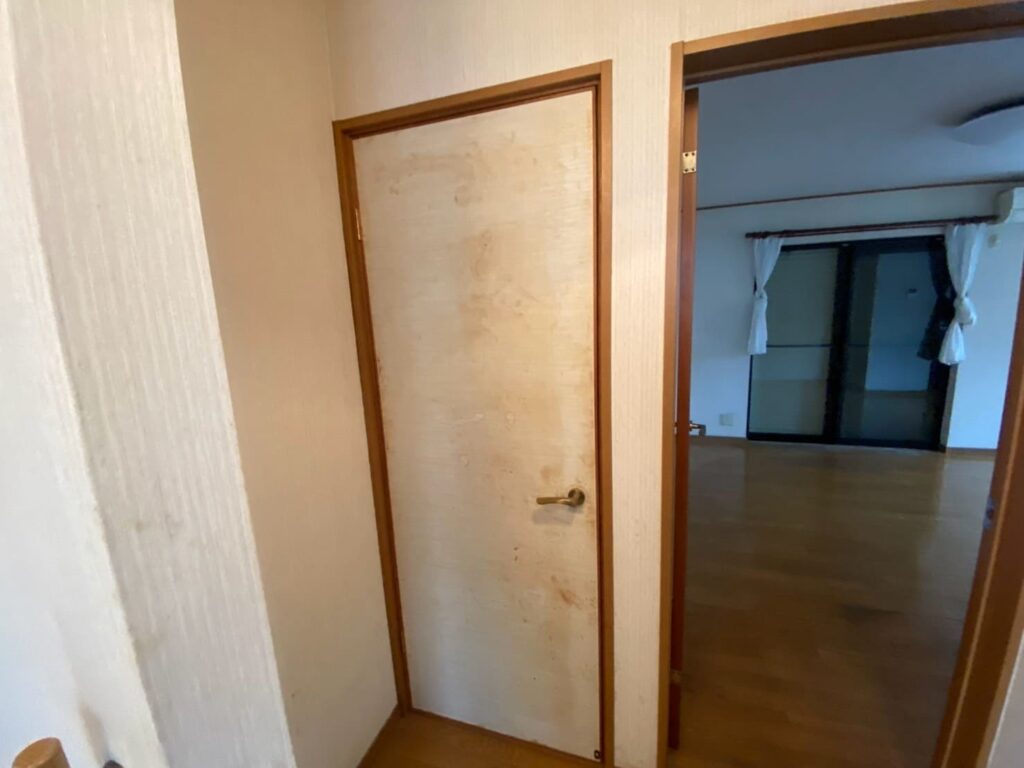 千葉県佐倉市＿和室扉工事前