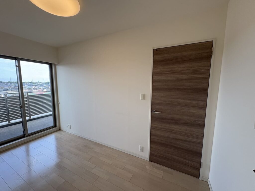 千葉県八千代市_間仕切壁工事前①