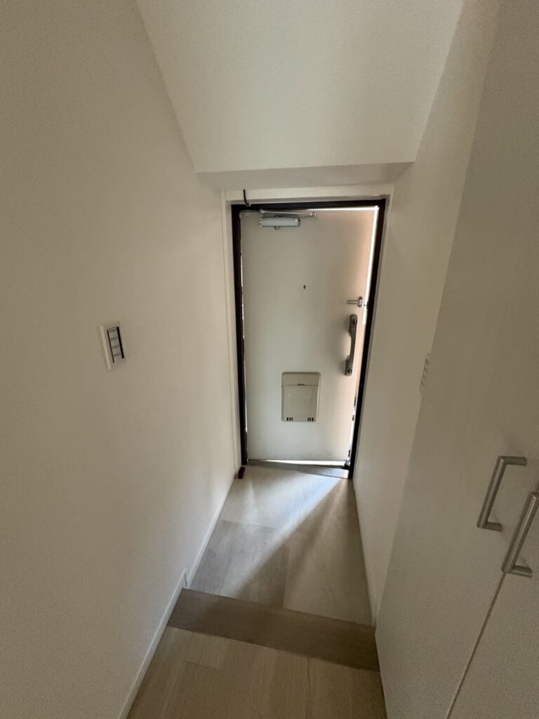 東京都中央区＿玄関　工事後