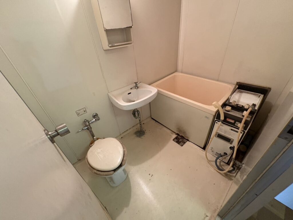 東京都中央区＿お風呂場　工事前