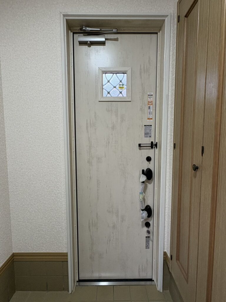 千葉県佐倉市＿玄関ドア工事後②