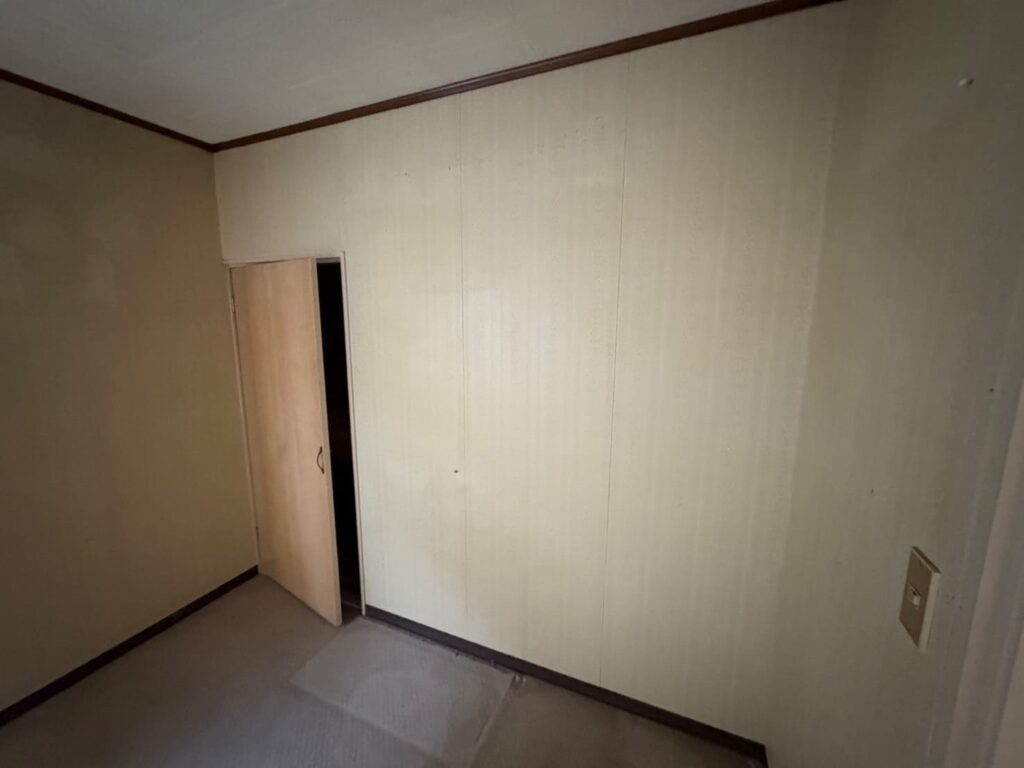 千葉県八千代市＿居室2工事前①