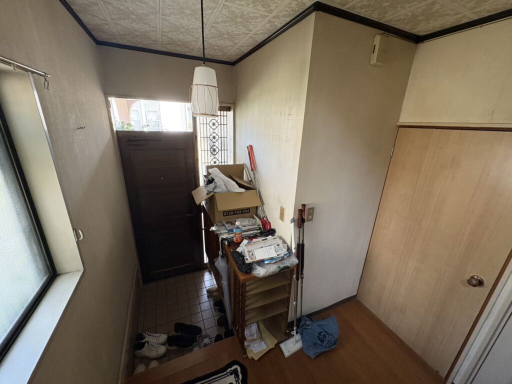 千葉県八千代市＿玄関工事前