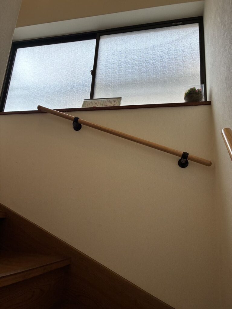 千葉県佐倉市＿階段手摺設置後②